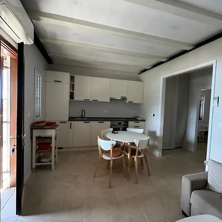 House Arcadia Τρογκίρ
